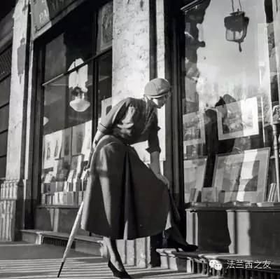 1949年的巴黎女人