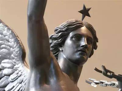 巴黎传说——七月神柱，天使还是魔鬼？