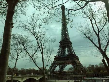 戴安娜王妃纪念火炬