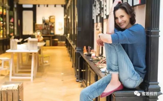 你以为法式女人的优雅，被这两个情欲女人统统撕碎。