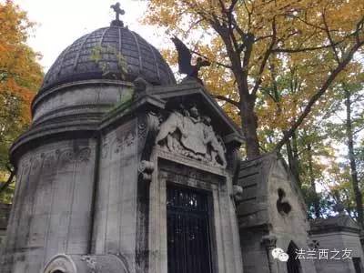 瓦拉齐王子墓穴近景