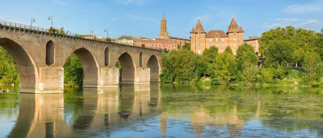 女人也有上断头台的权利！