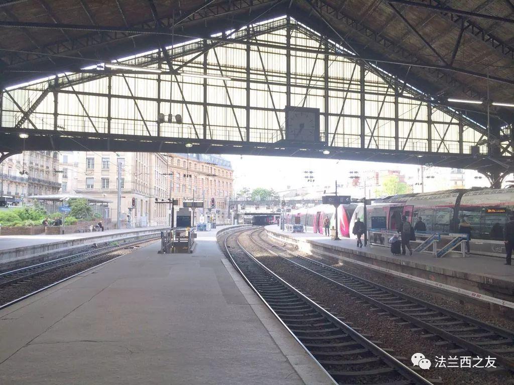 圣拉扎车站·今日巴黎
