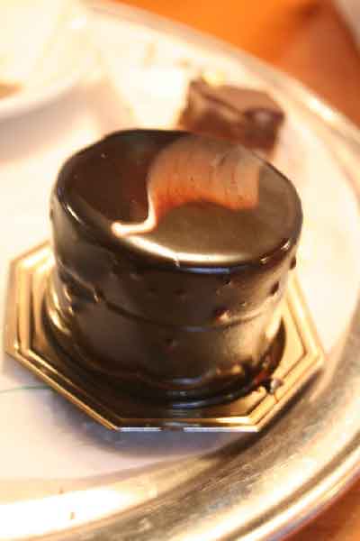 巴黎甜点之 Stohrer 赏析